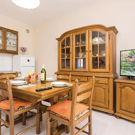 Two-bedroom In Sukošan
